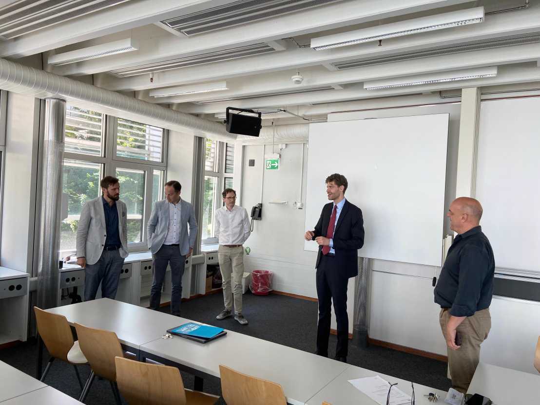 Paul Tautorat has successfully defended his PhD thesis.